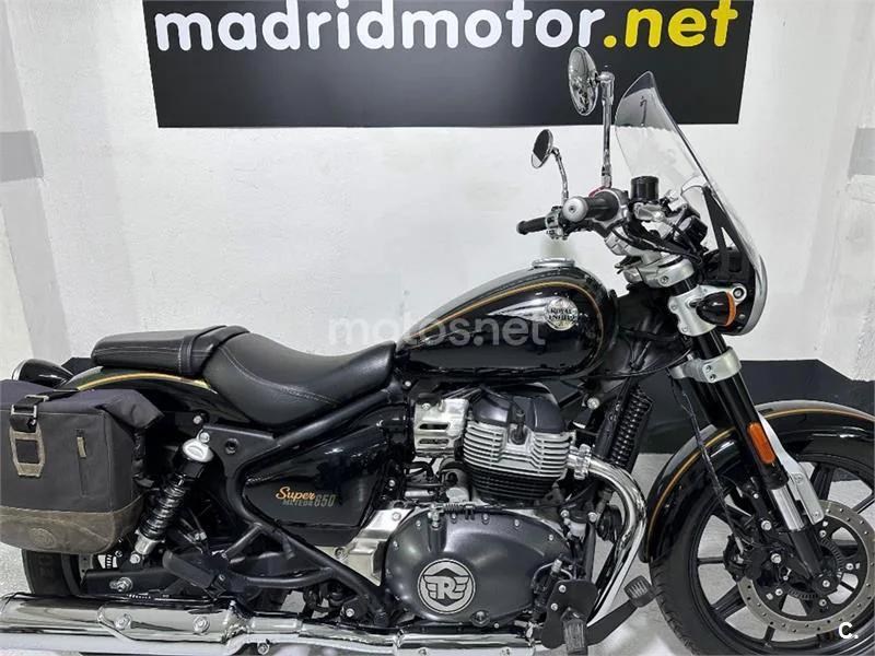 Royal Enfield Super Meteor 650 – Vista 8