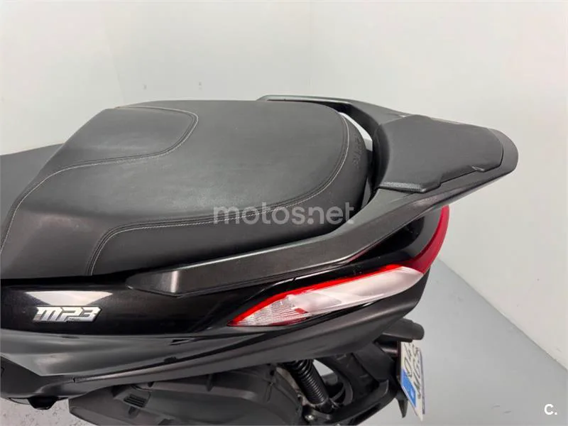 Piaggio MP3 – Vista 11