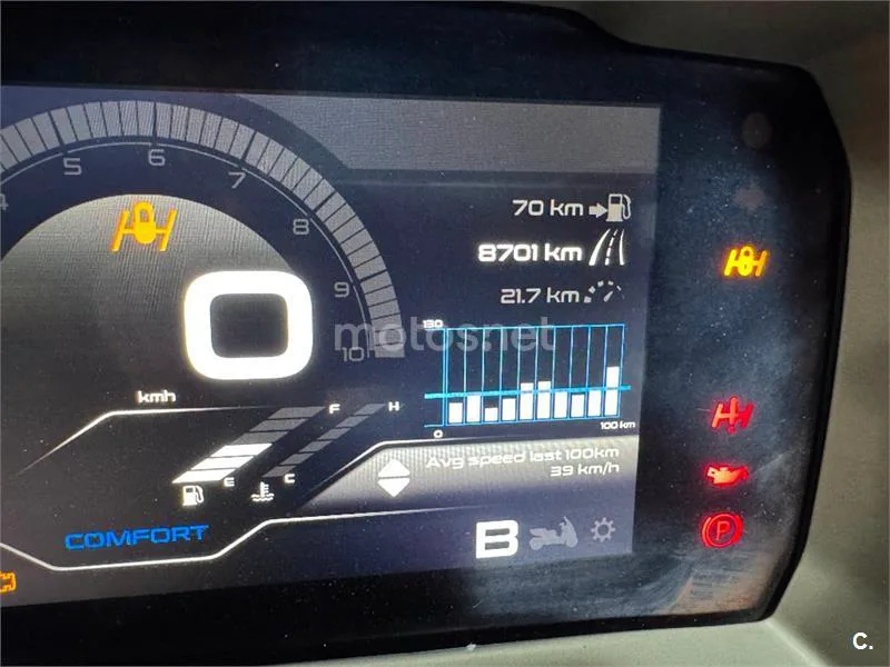 Piaggio MP3 – Vista 14