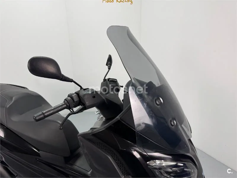 Piaggio MP3 – Vista 16