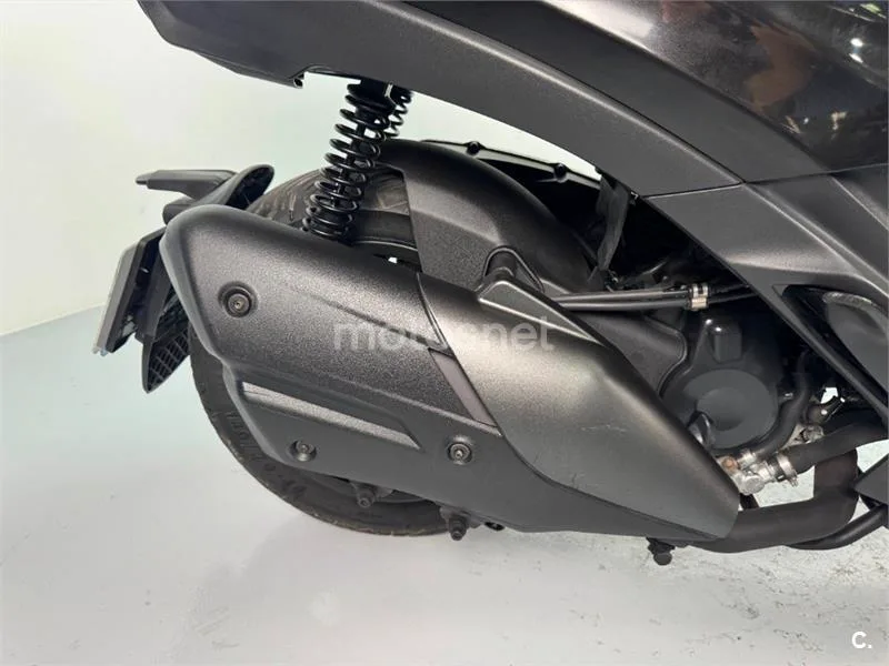 Piaggio MP3 – Vista 19