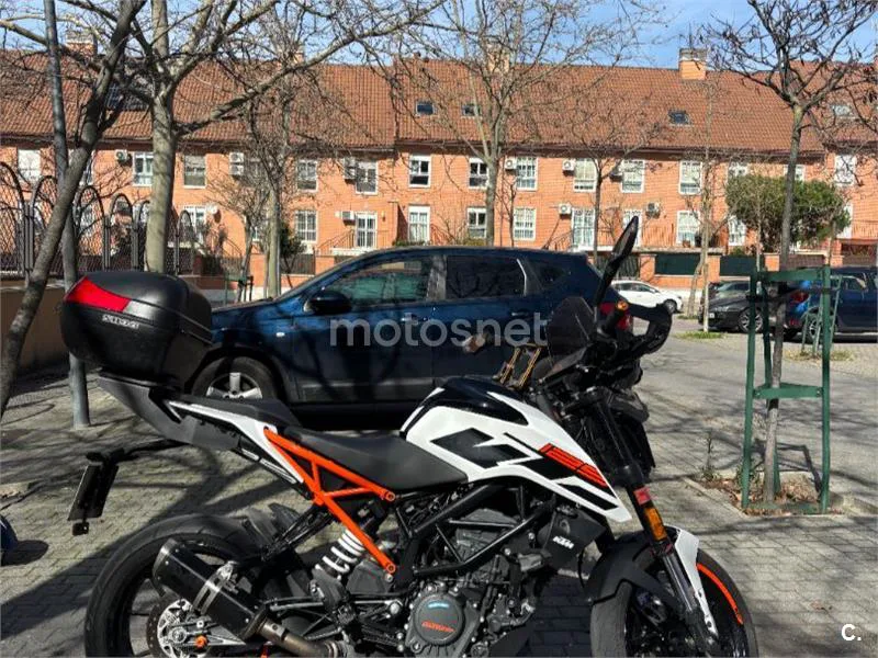 KTM 125 – Vista 2