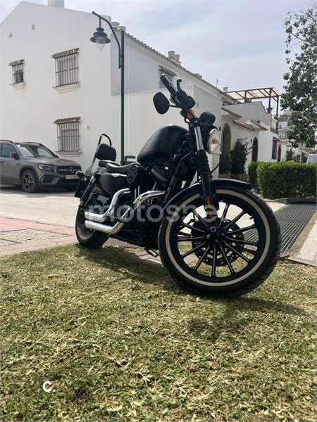 Harley-Davidson Sportster 883 Iron Dark Custom – Vista 5
