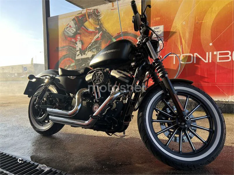 Harley-Davidson Sportster 883 Iron Dark Custom – Vista 6