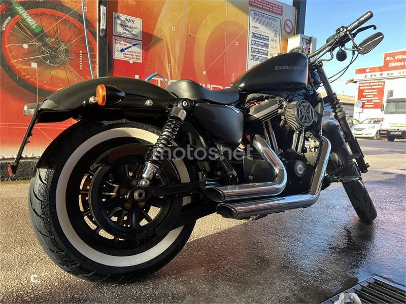 Harley-Davidson Sportster 883 Iron Dark Custom – Vista 8