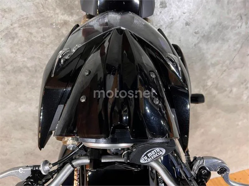 Kawasaki Z1000 – Vista 25