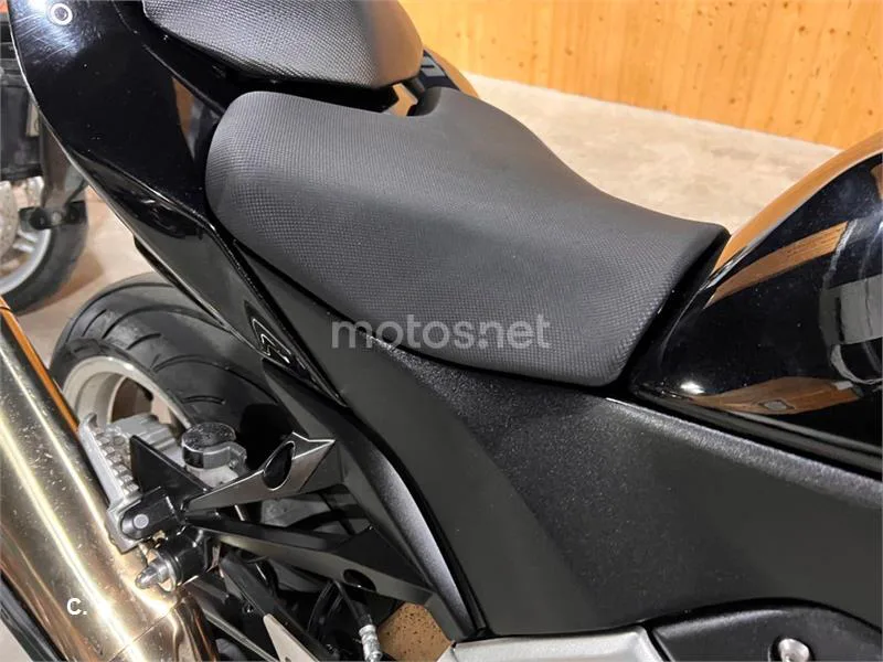 Kawasaki Z1000 – Vista 41