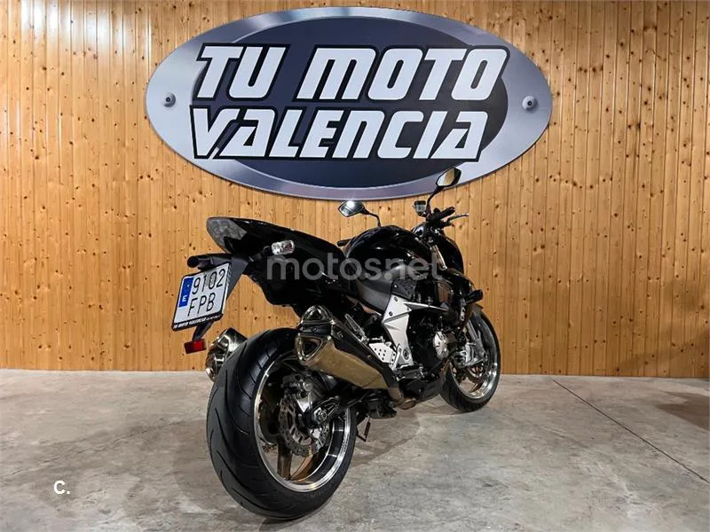 Kawasaki Z1000 – Vista 6