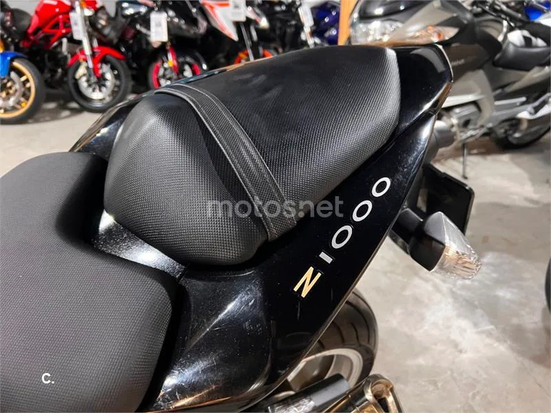 Kawasaki Z1000 – Vista 51