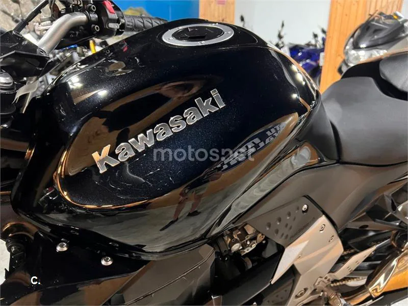 Kawasaki Z1000 – Vista 60