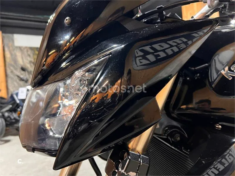 Kawasaki Z1000 – Vista 65