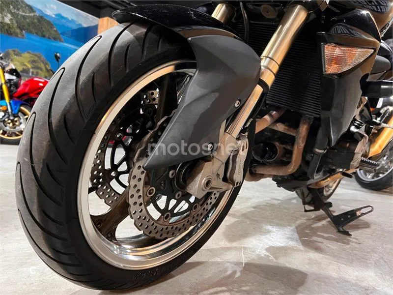 Kawasaki Z1000 – Vista 69