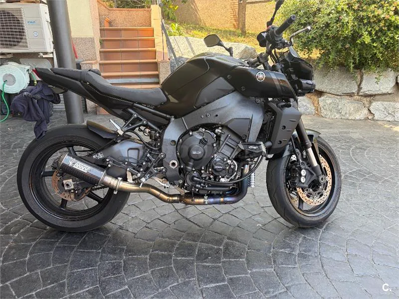 Yamaha MT-10 – Vista 2