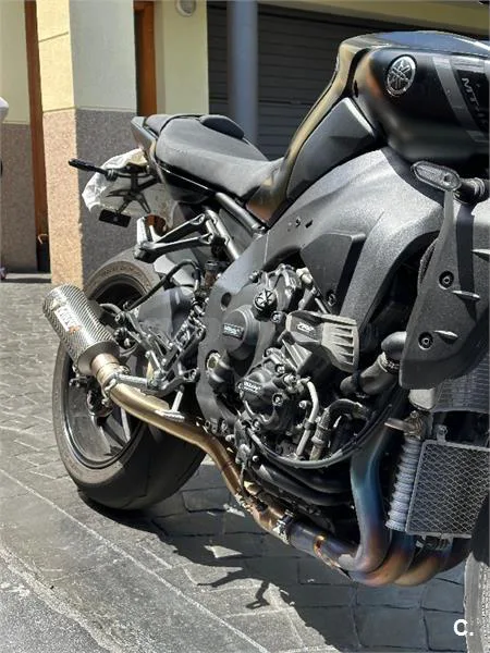 Yamaha MT-10 – Vista 11