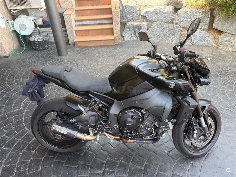 Yamaha MT-10 – Vista 5