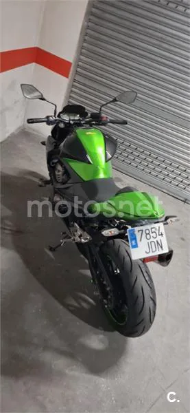 Kawasaki Z800 – Vista 4