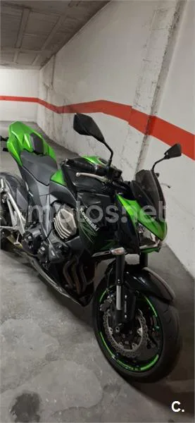 Kawasaki Z800 – Vista 6