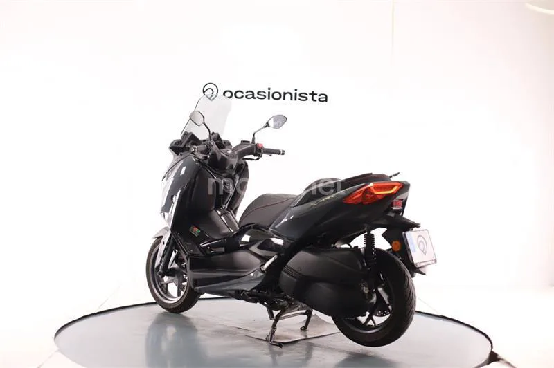 Yamaha XMAX 300 – Vista 3
