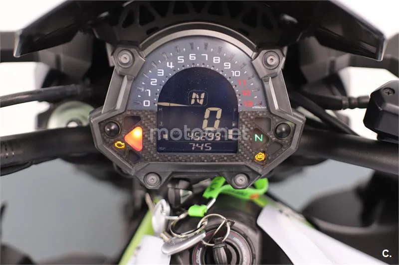 Kawasaki Z900 – Vista 5