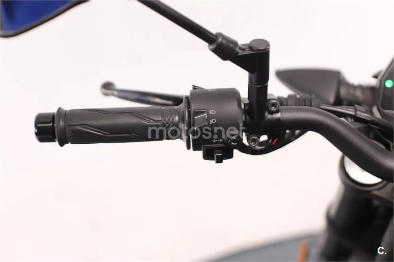 Yamaha MT-125 – Vista 7