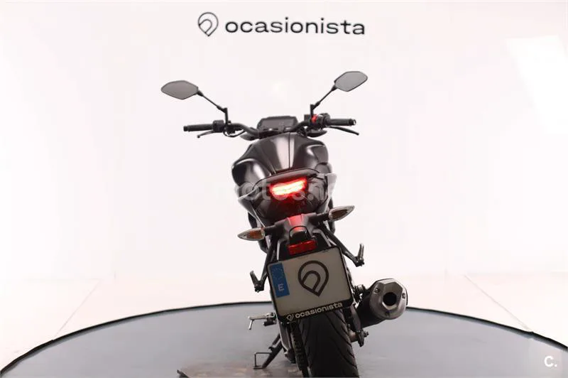 Yamaha MT-125 – Vista 9