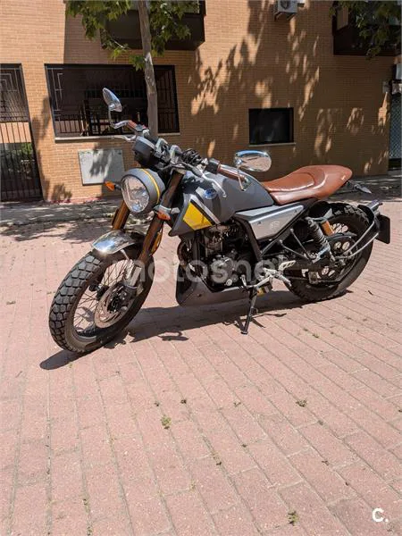 FB Mondial HPS 125 – Vista 2