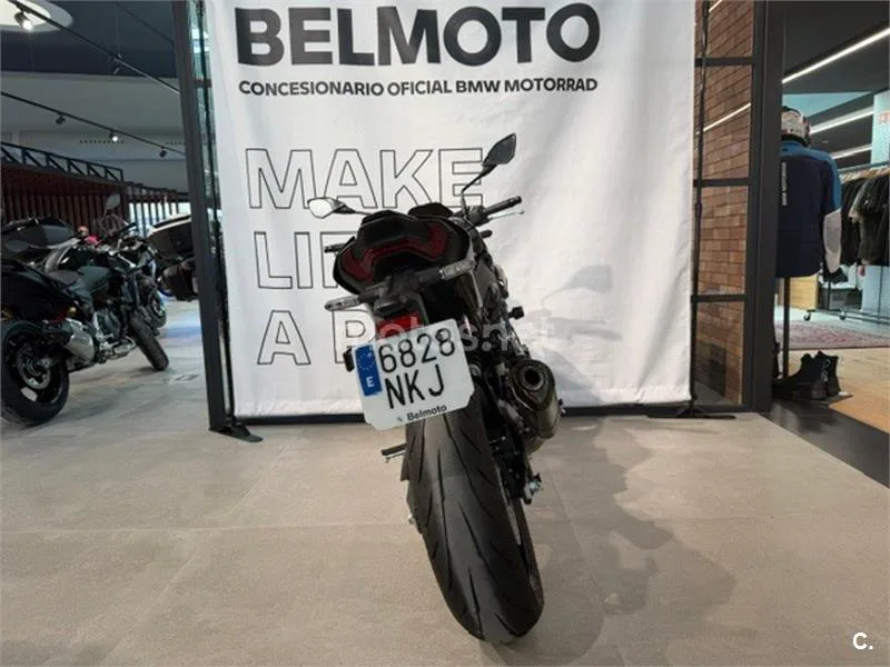 Kawasaki Z900 – Vista 8