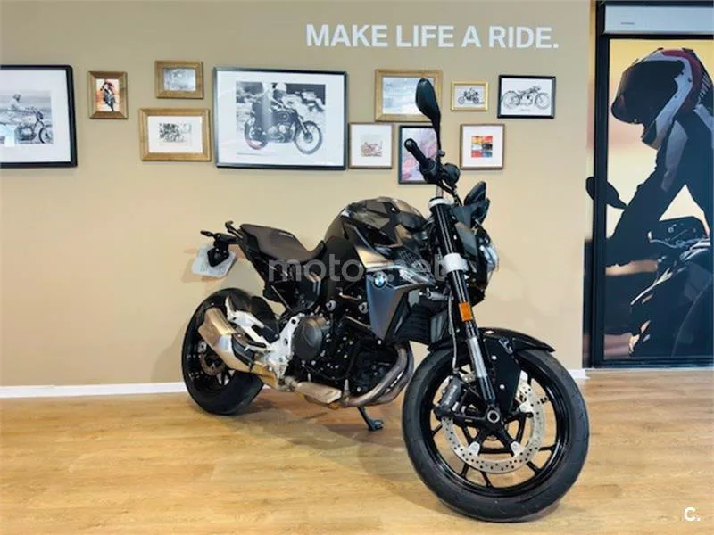 BMW F 900 R – Vista 4