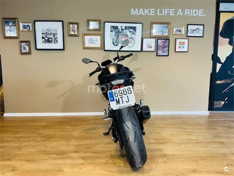 BMW F 900 R – Vista 7