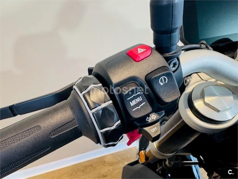BMW F 900 R – Vista 8