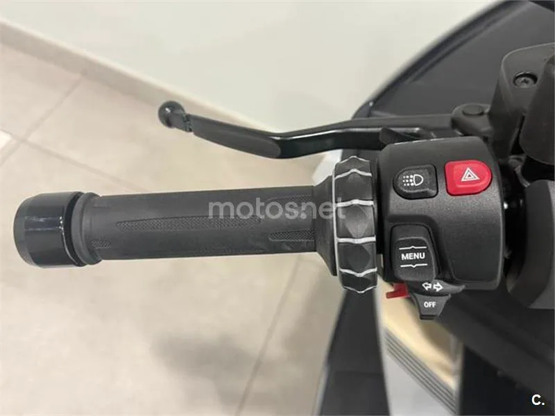 BMW C 400 GT – Vista 7