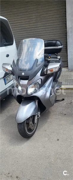 Suzuki Burgman 650 Executive – Vista 3