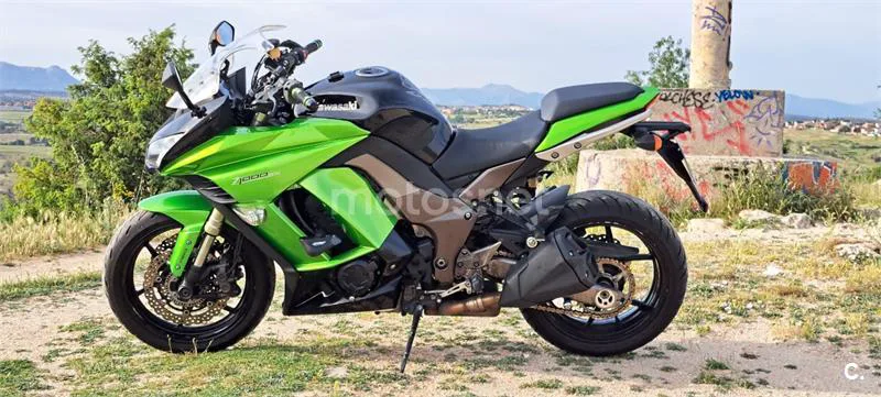 Kawasaki Z1000 SX – Vista 2