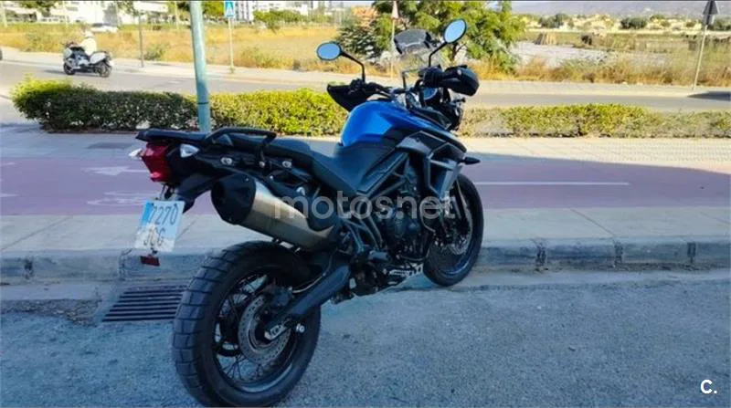 Triumph Tiger 800 XCX – Vista 6