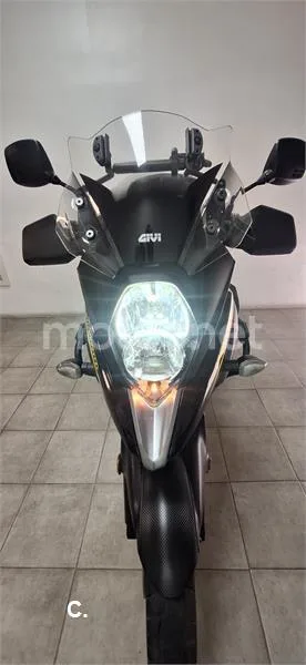 Suzuki V-Strom 650 XT – Vista 7