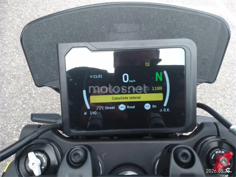 Husqvarna Svartpilen 401 – Vista 3