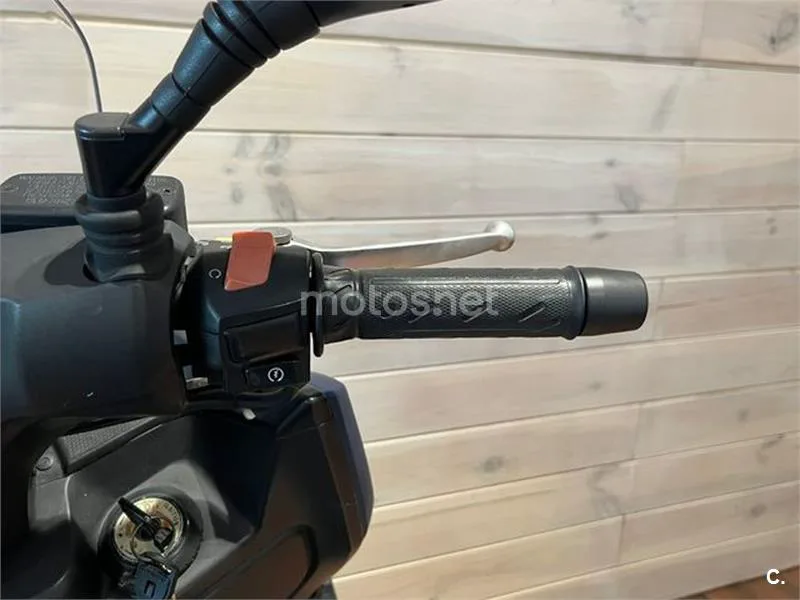 Kymco X-Town CT 300 – Vista 14