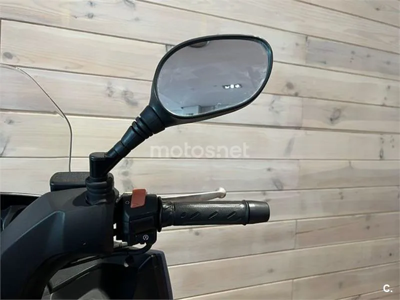 Kymco X-Town CT 300 – Vista 15