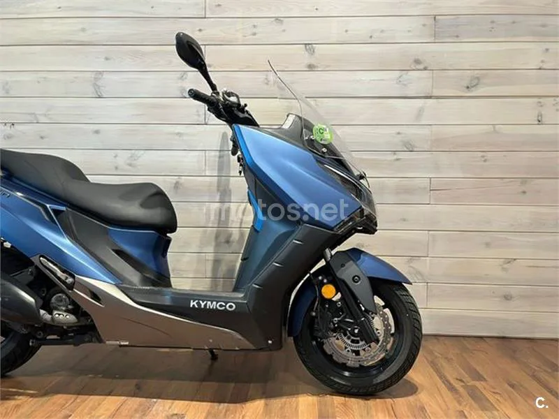 Kymco X-Town CT 300 – Vista 8