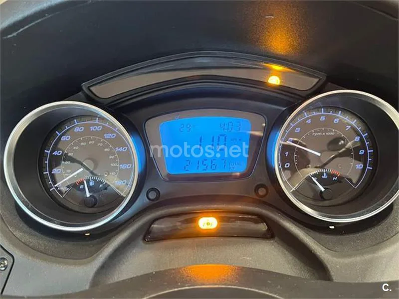 Piaggio MP3 – Vista 13