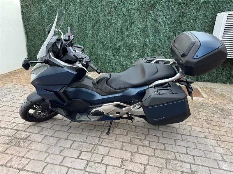 Honda Forza 750 – Vista 2