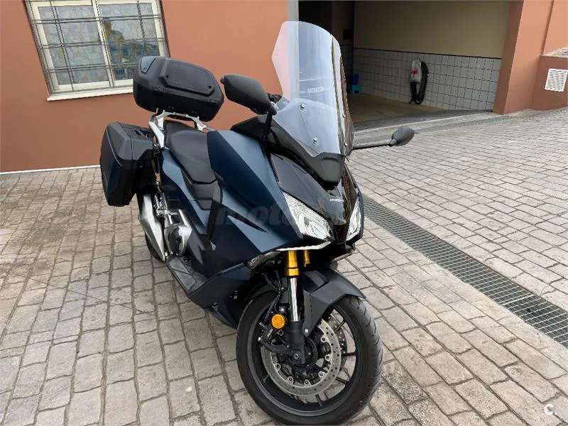 Honda Forza 750 – Vista 4