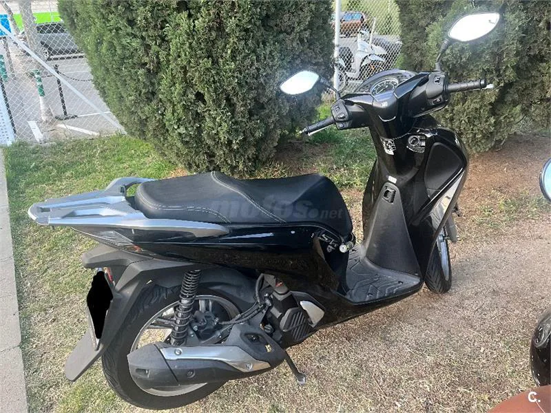 Honda SH 125i – Vista 3