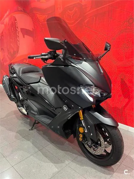 Yamaha TMAX 560 – Vista 6