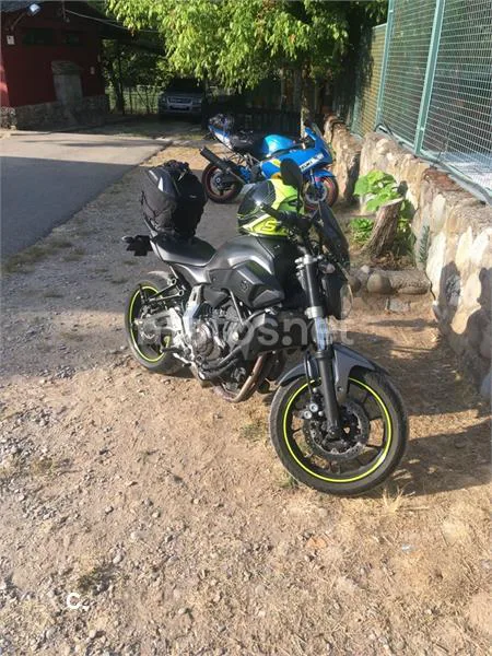 Yamaha MT-07 – Vista 3