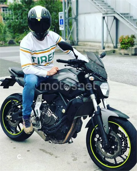 Yamaha MT-07 – Vista 4