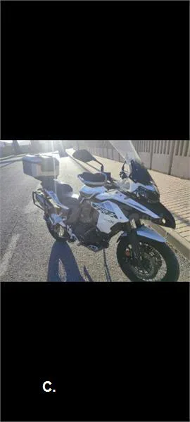 Benelli TRK 502 – Vista 2