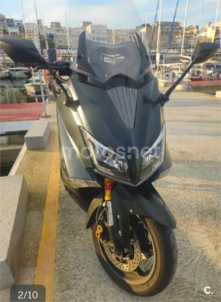 Yamaha TMAX 530 – Vista 8