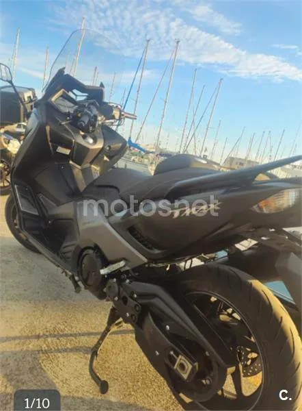Yamaha TMAX 530 – Vista 9