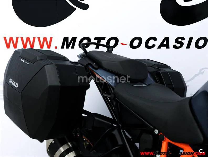 KTM 1290 Super Duke GT – Vista 11